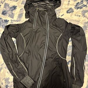 lululemon Lightweight Running Jacket in Charcoal and White